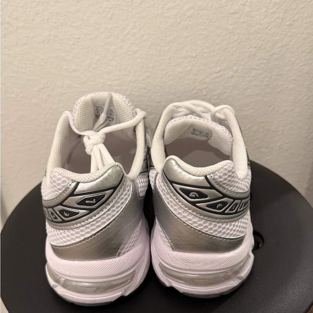 ASICS Women's White and Gray Gel 1130 - Picture 6 of 6